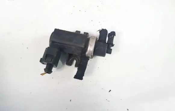 Audi A3 S3 8L Turbo solenoid valve 1j0906627 7.22903.20