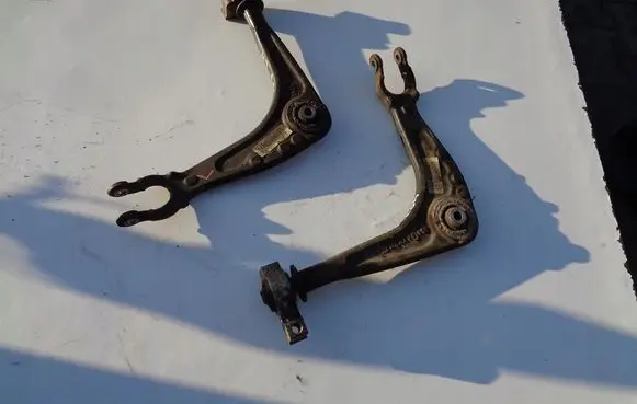 Peugeot 407 Front lower control arm/wishbone