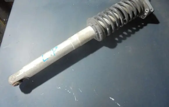 Maserati Quattroporte Front shock absorber/damper 462400126512