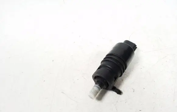 BMW 3 E90 E91 Windscreen/windshield washer pump 7302589