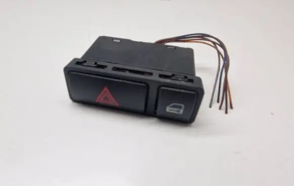 BMW X5 E53 Hazard light switch 8368920
