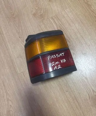 Volkswagen PASSAT B3 Rear/tail lights 333945111 333945257
