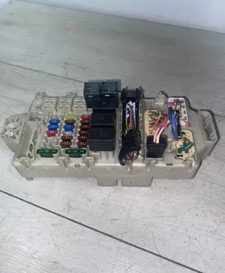 Mitsubishi Lancer Fuse box set 606200528