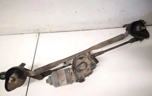Dodge Caliber Front wiper linkage and motor