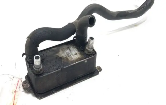 Jaguar XF Engine oil radiator AW837A095AA