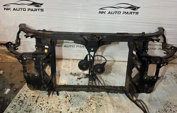 Hyundai i30 Radiator support slam panel 