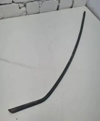 Volkswagen Transporter - Caravelle T5 Rubber seal front door window/glass 