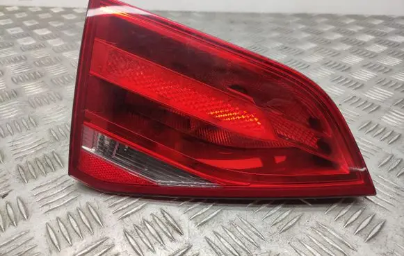 Audi A4 S4 B8 8K Tailgate rear/tail lights 8K5945093D