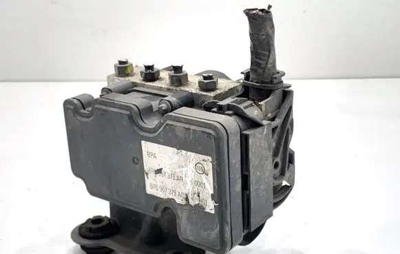 Skoda Fabia Mk1 (6Y) ABS Pump 6R0614117AJ
