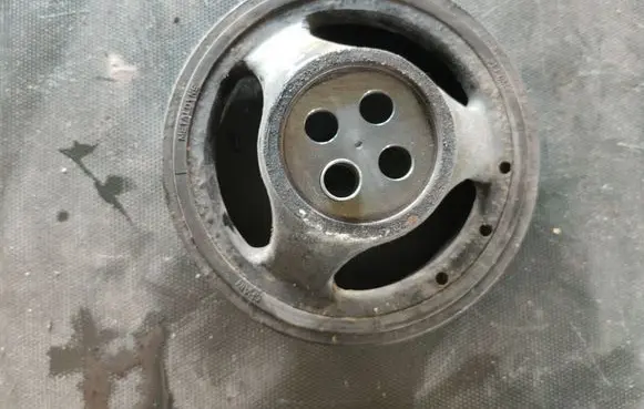 Crankshaft pulley