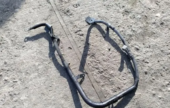 Mercedes-Benz E W211 Wires (generator/alternator) A2115401705