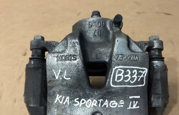 Hyundai Tucson TL Front brake caliper 8172F