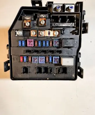 Honda Civic Fuse module 09SMGE02