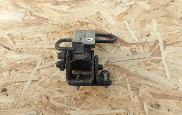 Audi A4 S4 B6 8E 8H Rear door lower hinge 8E0833412