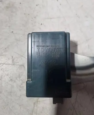 Lexus IS 220D-250-350 Door control unit/module 8974053060