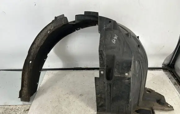 Nissan Note (E12) Front wheel arch liner splash guards 638433VV0A