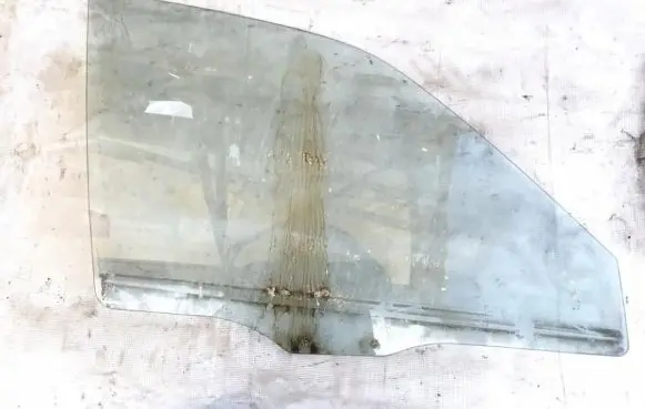 Mitsubishi Carisma Front door window glass four-door