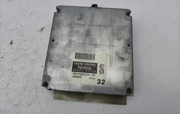 Toyota Corolla E120 E130 Engine control unit/module 8966602320 MB1758006374