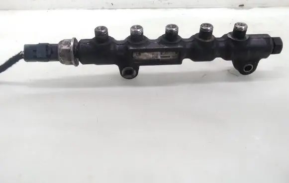 Citroen C5 Fuel main line pipe 9654592680