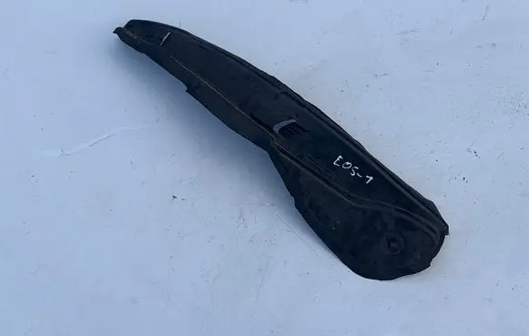 Volkswagen Eos Fender end trim 1Q0821111A