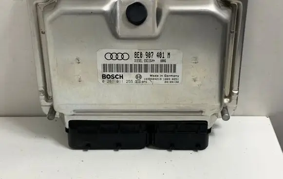 Audi A6 S6 C5 4B Engine control unit/module 8E0907401M