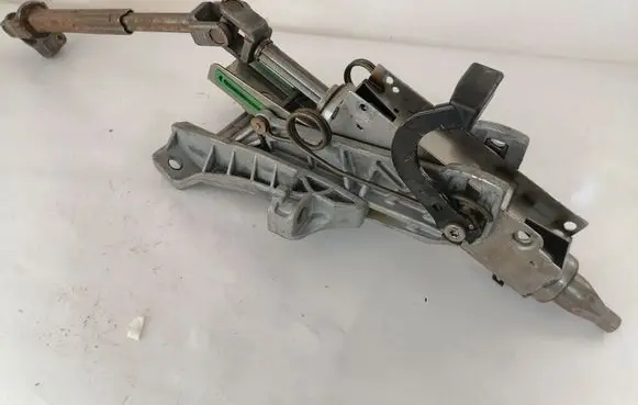 Volvo V50 Steering wheel axle P30741158 H70GA 30741158