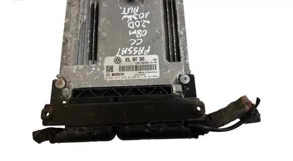 Volkswagen PASSAT CC Engine control unit/module 03L907309 1039S30090 0281015029