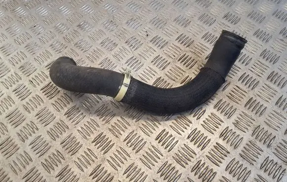 Toyota Avensis T270 Engine coolant pipe/hose
