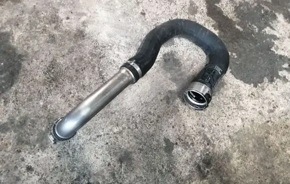 Opel Mokka X Intercooler hose/pipe 94516221