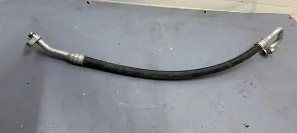 Audi A4 S4 B9 8W Air conditioning (A/C) pipe/hose 8W0816143B