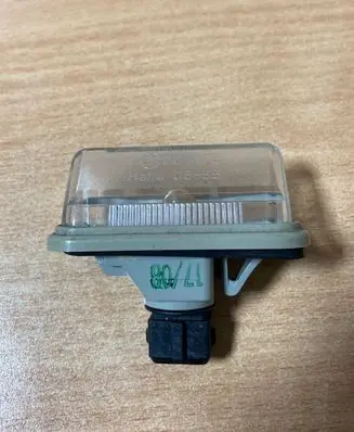 Toyota Avensis T250 Number plate light E1001479 0555