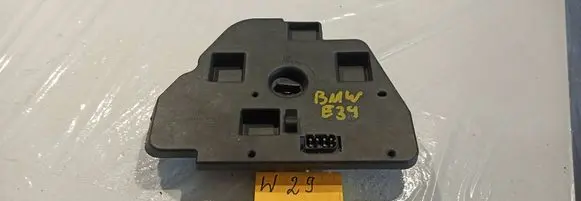 BMW 5 E39 Tail light bulb cover holder 8363565