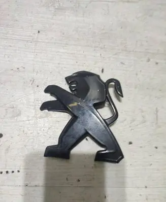 Peugeot 2008 II Manufacturer badge logo/emblem 
