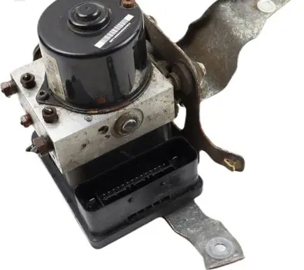 Mitsubishi Outlander ABS Pump 4670A336 06210908193