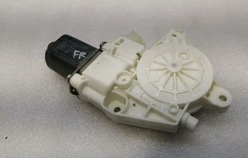 Mercedes-Benz S W222 Front door window regulator motor A1669060201