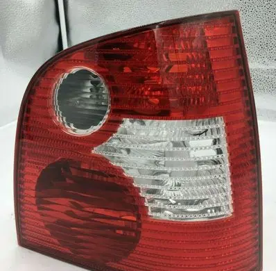Volkswagen Polo Rear/tail lights 945112A