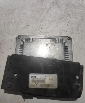 Peugeot 406 Engine control unit/module 0281010590 EDC15C265 9643527480