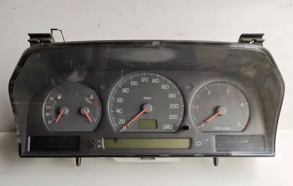 Volvo S70 V70 V70 XC Speedometer (instrument cluster) 9168386 69794700T