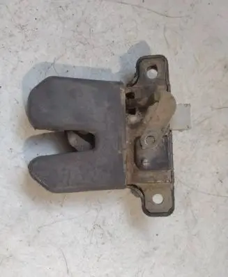 Audi A3 S3 8L Tailgate/trunk/boot lock/catch/latch 8L0827505