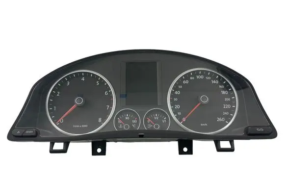 Volkswagen Tiguan Speedometer (instrument cluster) 5N0920870C