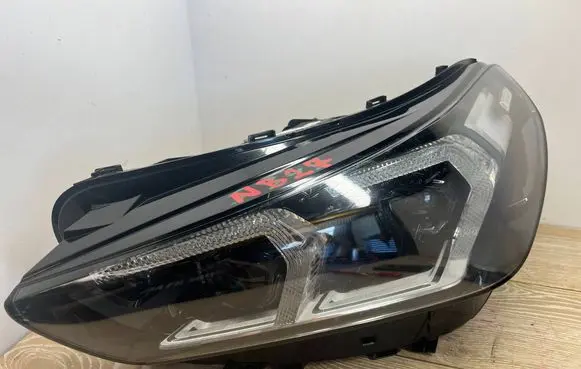 BMW X1 U11 Headlight/headlamp 4A27815
