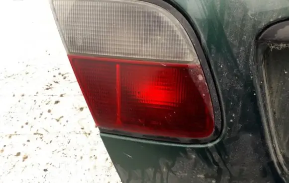 Nissan Almera Tailgate rear/tail lights