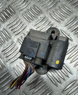 Mercedes-Benz E A207 Glow plug pre-heat relay A6519005502 1231600426