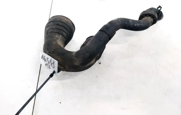 Audi A4 S4 B5 8D Engine coolant pipe/hose