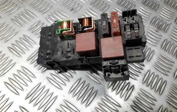 Renault Scenic I Fuse box set 7703297193