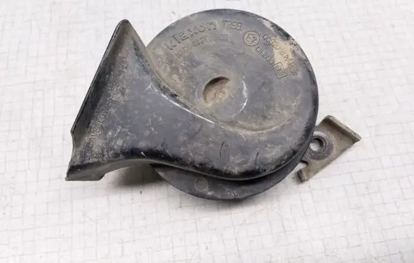 Skoda Octavia Mk1 (1U) Horn signal 1J0951227B 0092018
