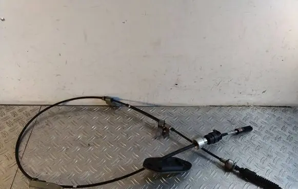 Toyota RAV 4 (XA50) Gear shift cable linkage 