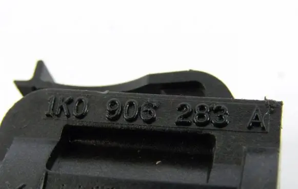 Volkswagen Caddy Vacuum valve 1K0906283A