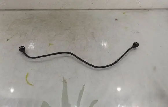 Engine coolant pipe/hose