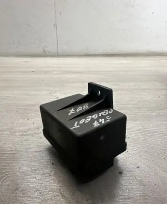 Peugeot 807 Glow plug pre-heat relay 9639912580
